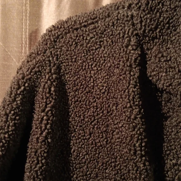 Green teddy jacket - Picture 2 of 4